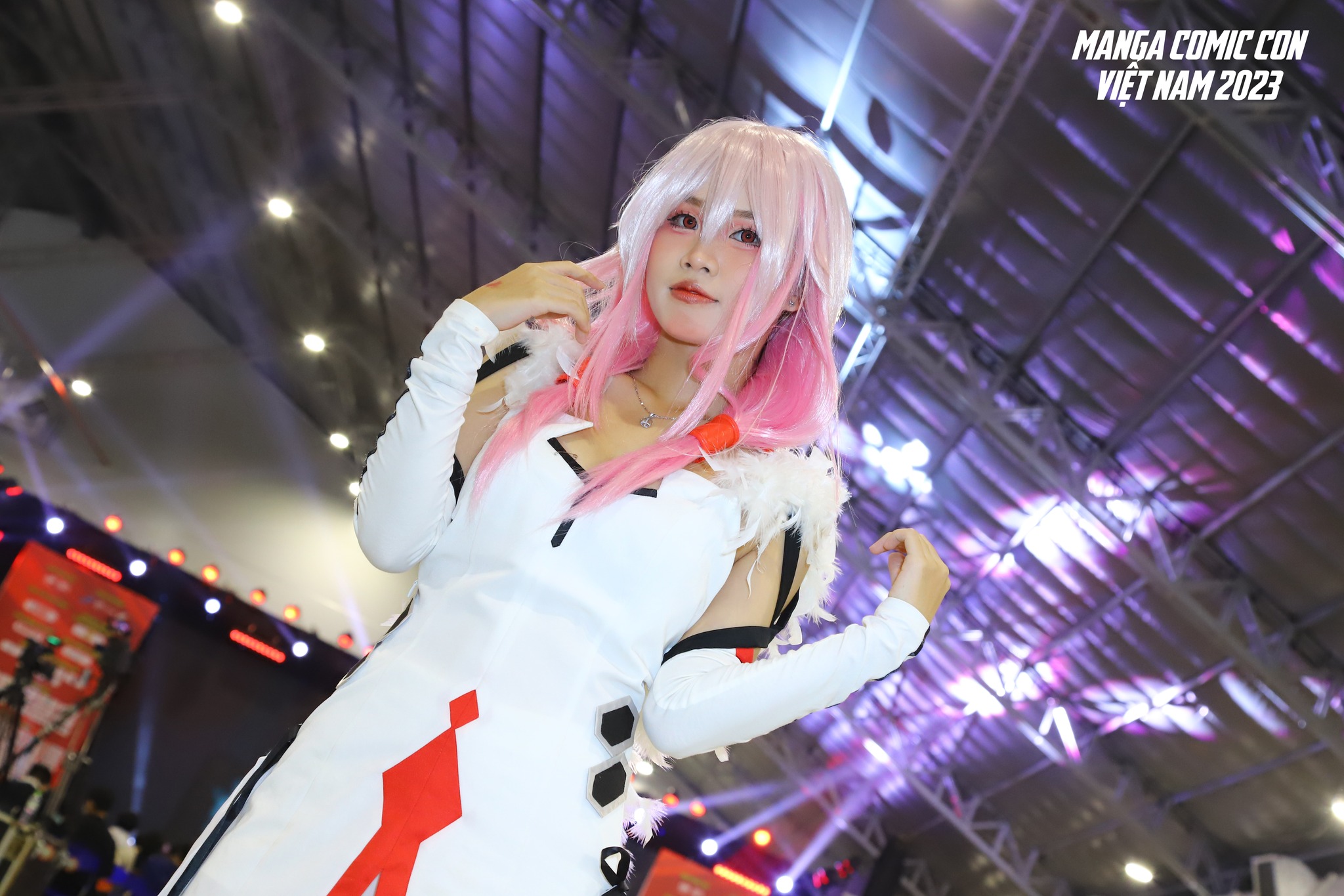 Trang điểm và làm tóc cho nhân vật Cosplay